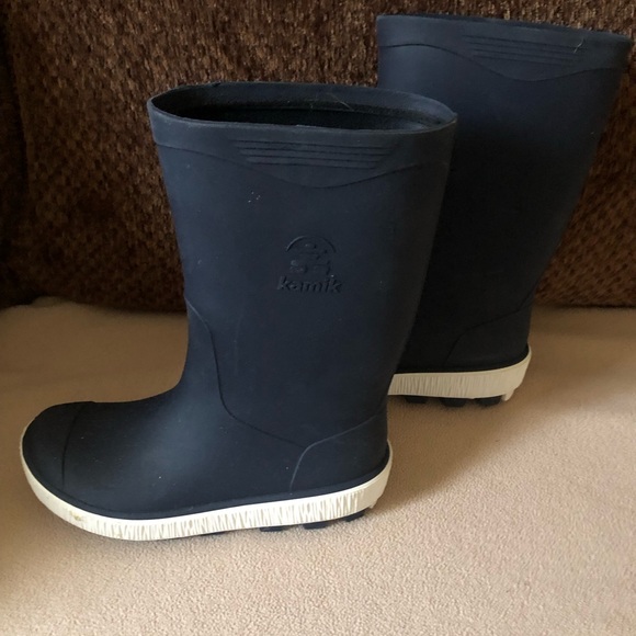 Kamik kids rain boots dark navy size 2 perfect condition - Picture 2 of 4